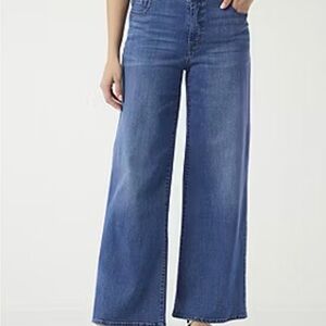 Stylish Women's Denim Wide-Leg Jeans